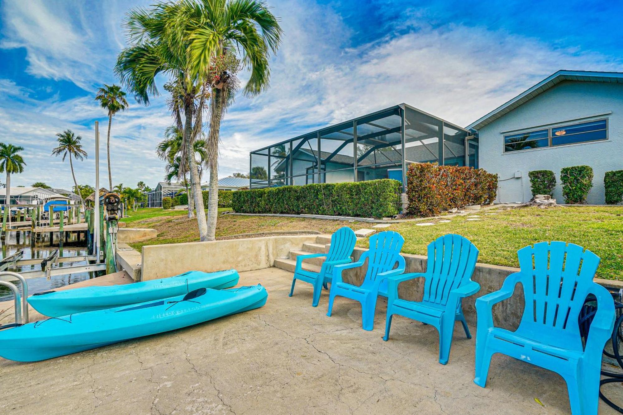 Cape Coral Home With Heated Pool, Dock And Gulf Access Exterior photo